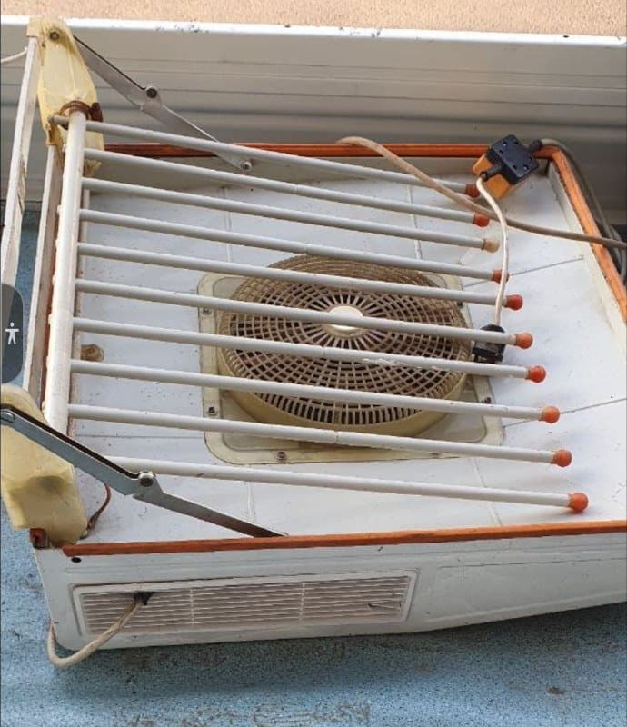 Настенная электрическая сушилка 1