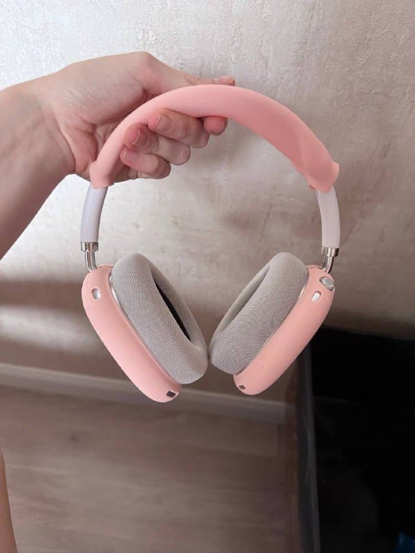 беспроводные наушники с чехлом и зарядкой 2