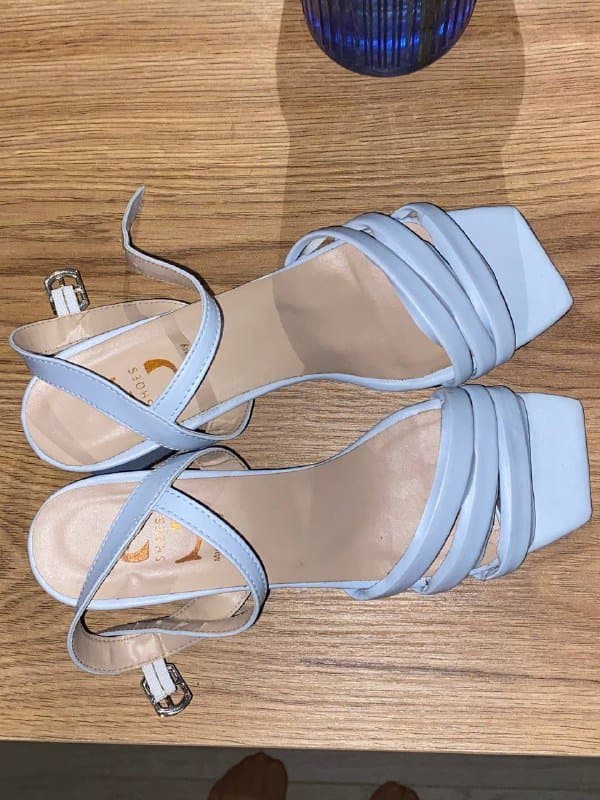 Туфли турецкие 39 размер небольшой каблук