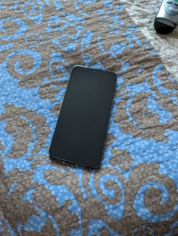 Samsung Galaxy S22 4