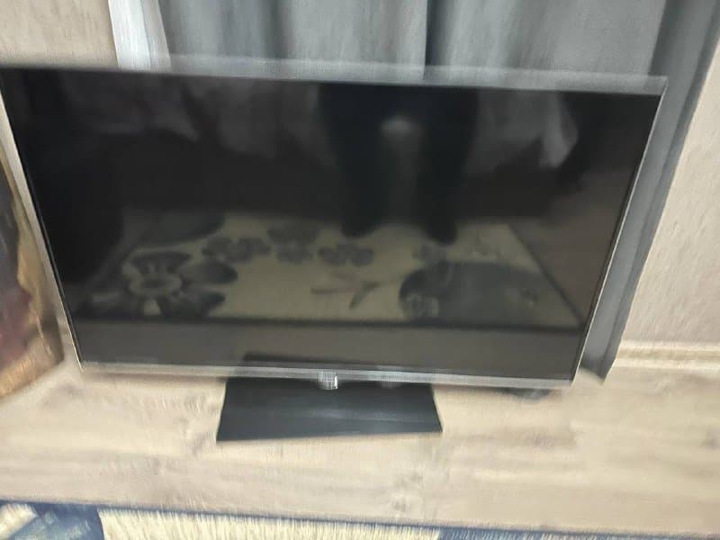 ЖК телевизор Hisense 50 дюймов LED Full HD 2