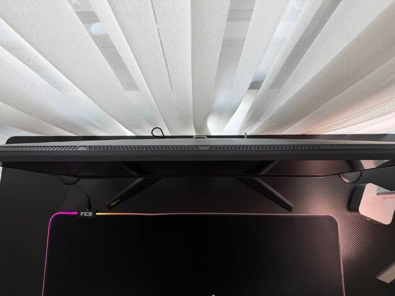 Геймерский стол, геймерский стул, монитор ASUS, подставка с вентилятором, вентилятор, светодиодная лампа, коврик с подсветкой 6