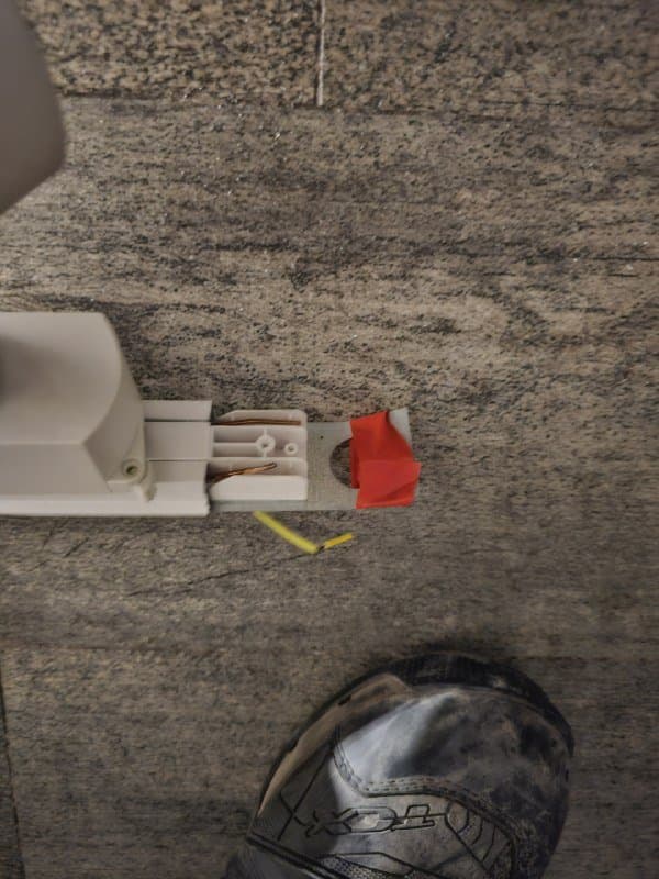 Рейловый свет, спотовый свет, люстра 4 светильника 4