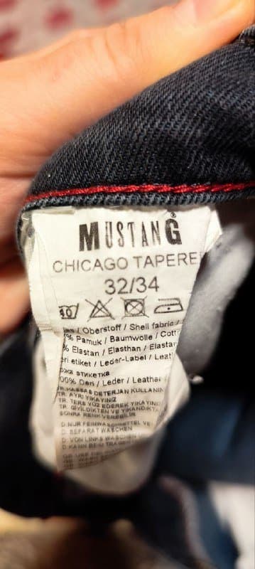 Мужская одежда: 2 рубашки, 4 пары джинс 5