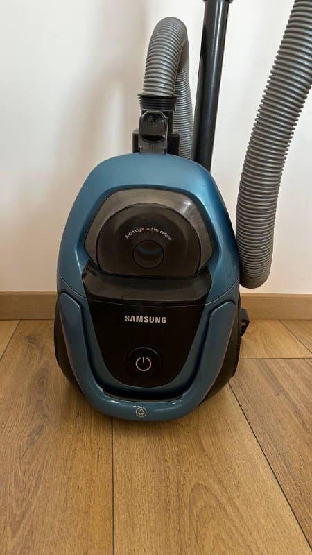 Пылесос Samsung, пластиковый контейнер для пыли 1