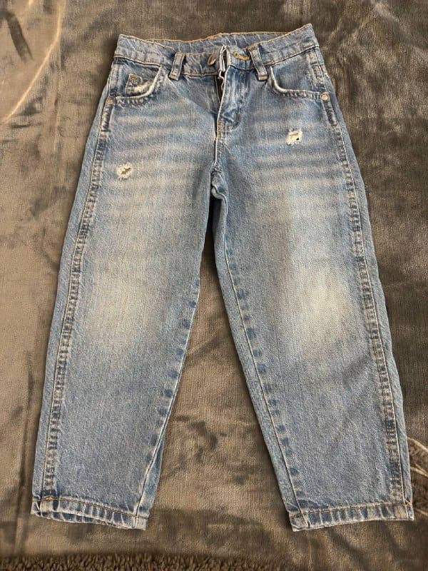 Джинсы на 4-5 лет