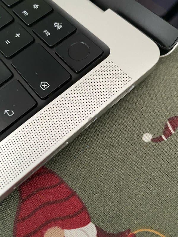 Macbook Pro 14 M2 Pro 16GB RAM 512GB SSD 2