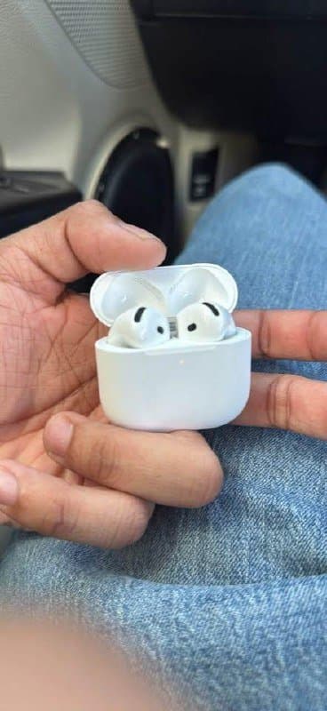 Iphone 15 Pro, Airpods 4 поколения 1