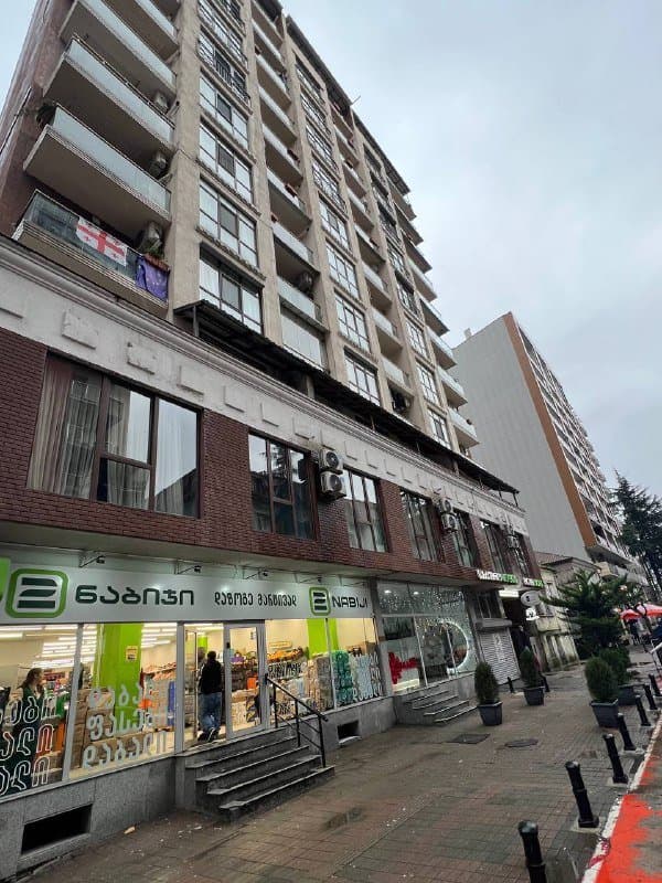 Студия 34 кв.м в центре Батуми, ул. Парнаваз Мепе, 108 10