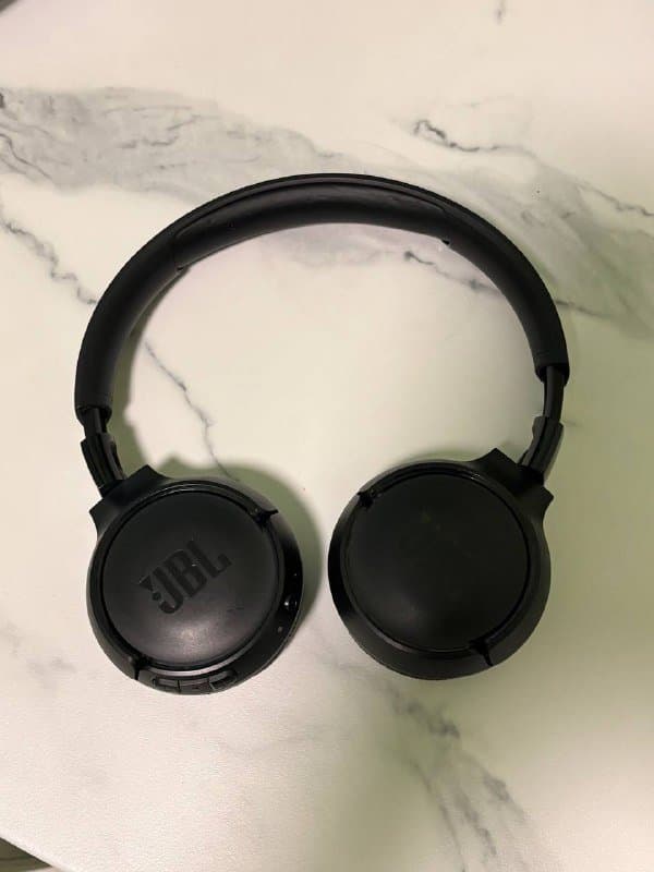 Наушники JBL