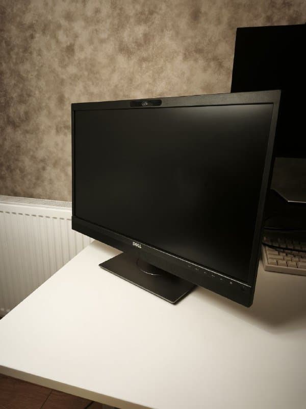 Монитор Dell 23,8' p2418hzm с микрофоном, камерой, динамиками