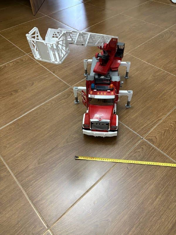 Машинки Bruder пожарная Mack, эвакуатор Man с джипом 2