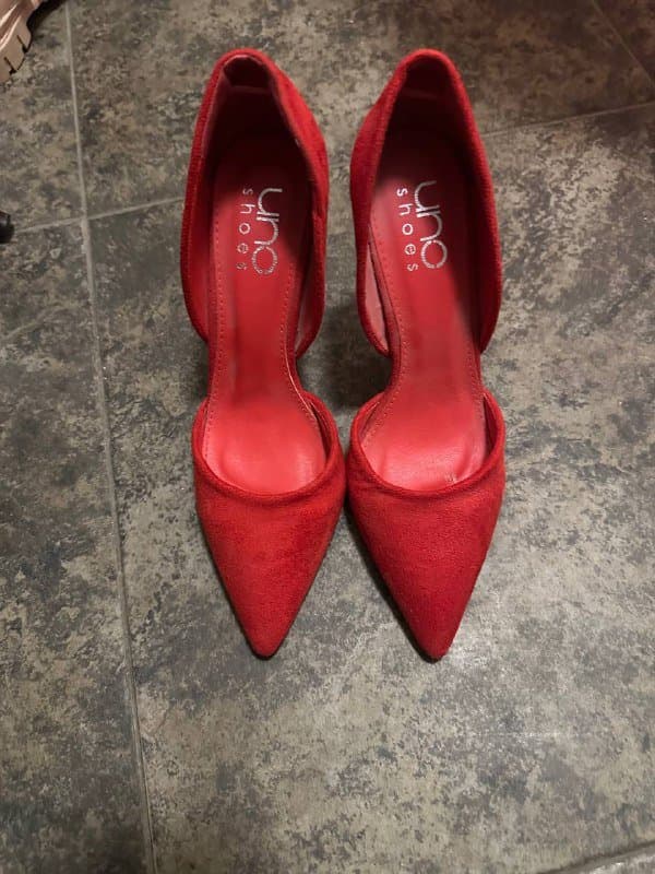 Красные женские туфли размер 39