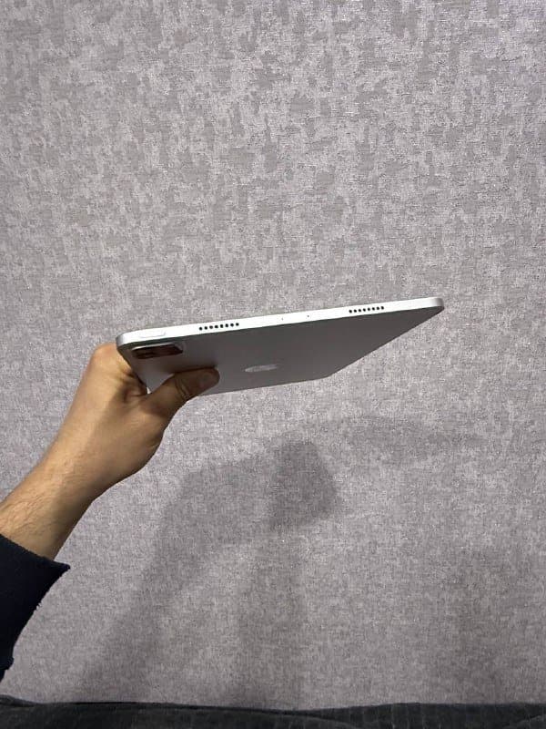 iPad Pro 11 на М1, с чехлом и коробкой 3