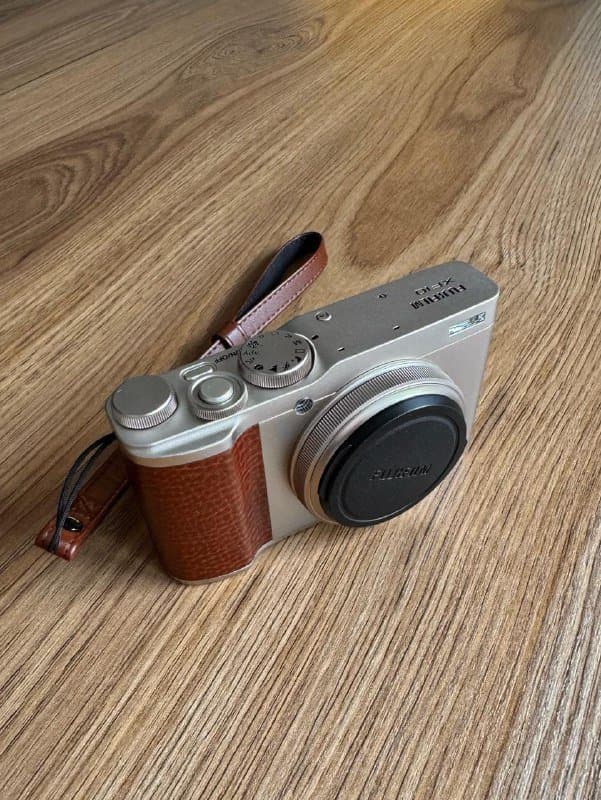 Fujifilm XF10 компактная цифровая камера 2