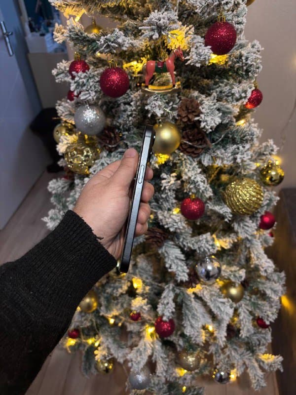 iPhone 15 black 128GB sim e sim 7