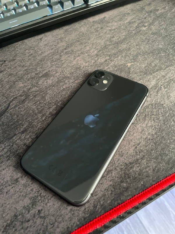 iPhone 11 128 GB 3