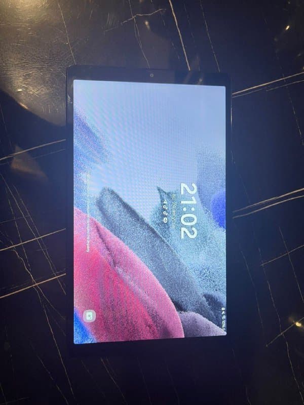 Планшет Samsung новый 3