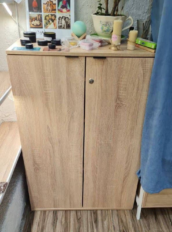 2 дивана, шкафчики разные 3