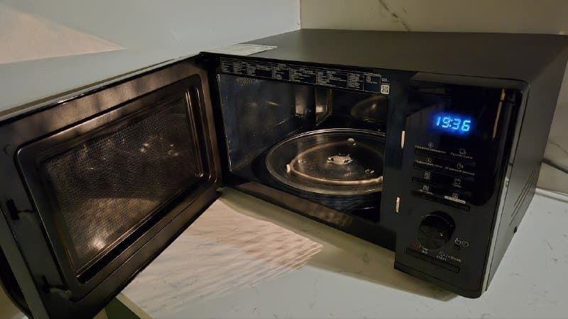 Микроволновая печь Samsung 2