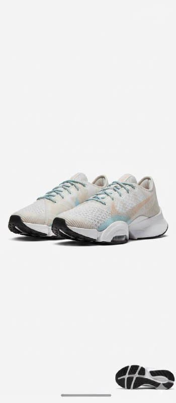 Кроссовки Nike оригинал 37,5 размер