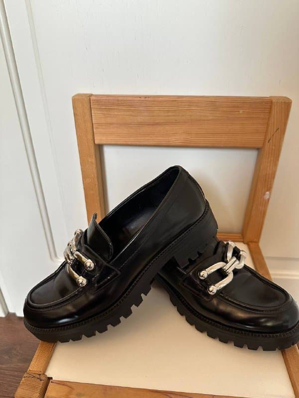 Казаки, лоферы бордо, лоферы черные Zara, кроссовки PUMA размер 36 5