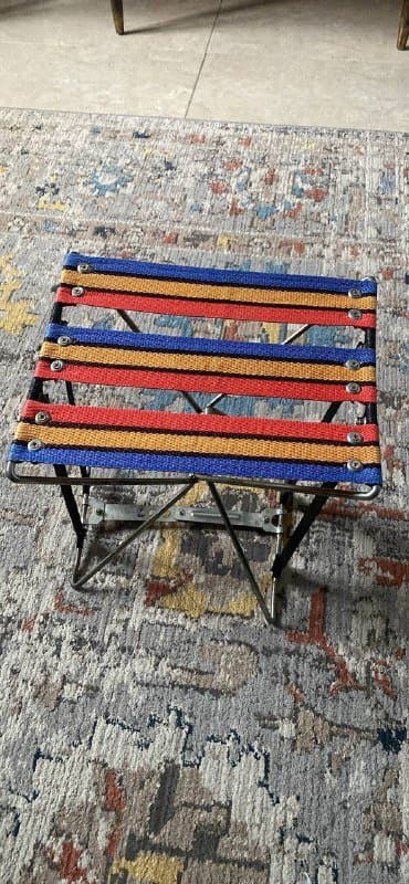 Стул складной, подставка под книги, столик и форма для выпечки 1