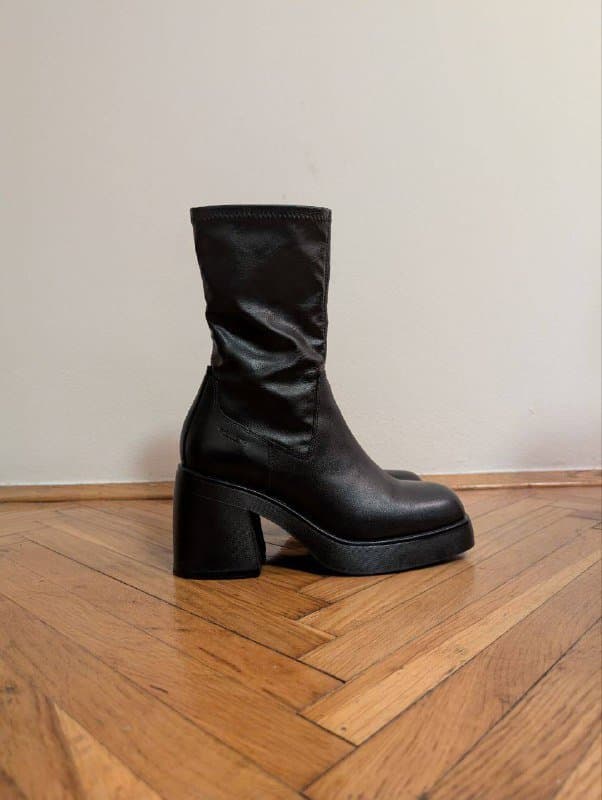 Ботинки vagabond кожа 36, Кеды convers замша 36,5