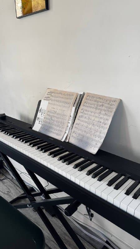 Цифровое пианино Yamaha p145