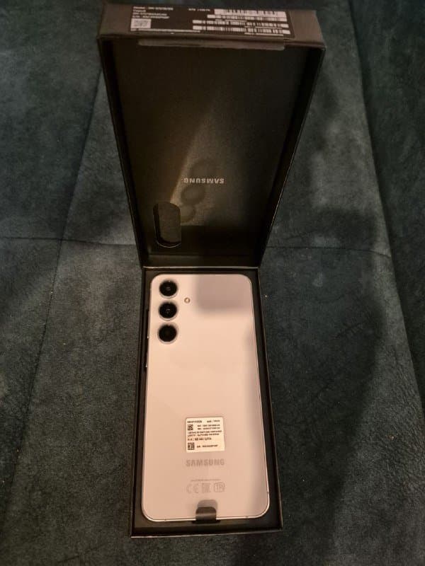 SAMSUNG GALAXY S24FE 8/128GB 2