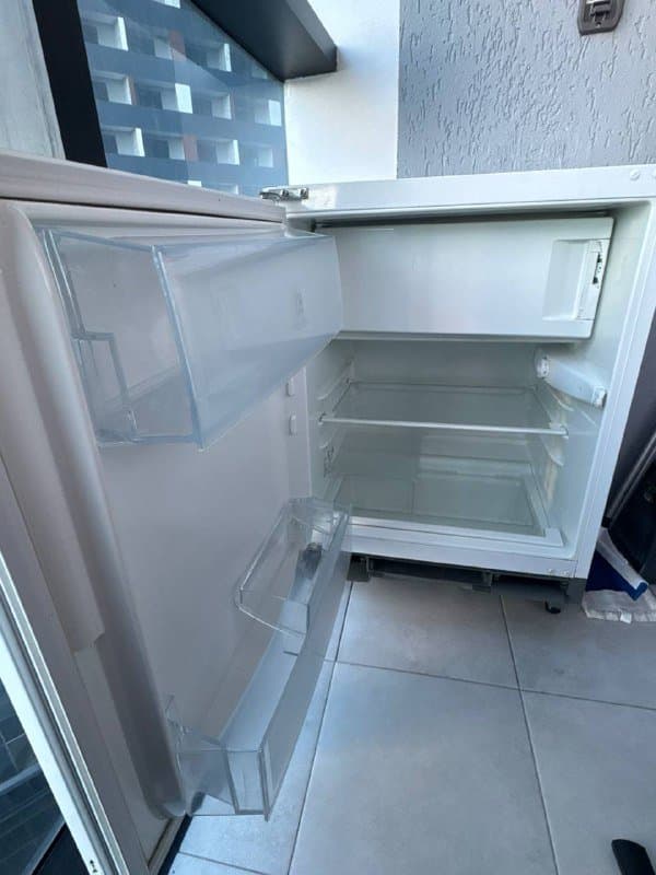 Холодильник Electrolux ERN 1200 FOW