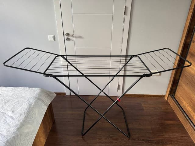 Сушилка для белья, лампа настольная, подставка для ног, подставка под телефон, коврик для фитнеса, корзина для белья, подушки на стулья, сетевые фильтры