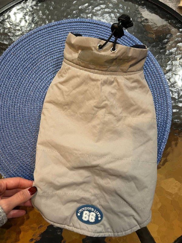 Куртки и рубашка для собак 5