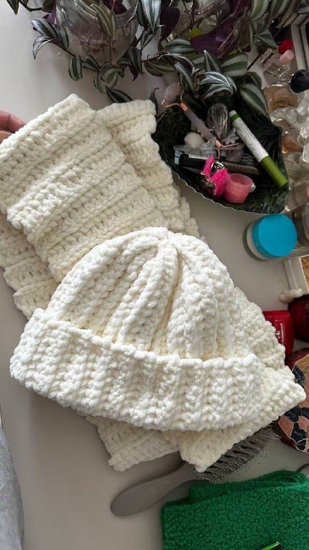 Комплект шапочка и шарфик 1