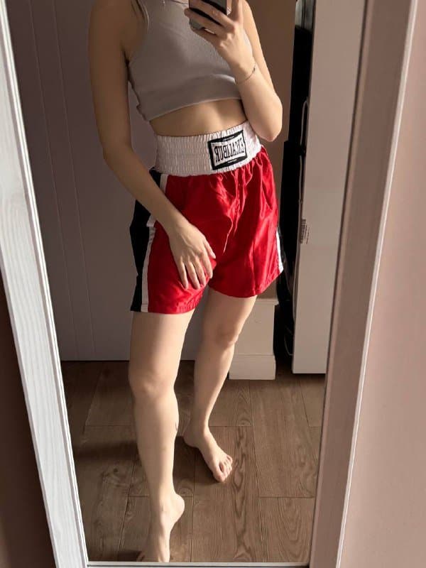 спортивная кофта puma, кофточка с мехом, розовый комбинезон, костюм znwr, спортивная кофточка adidas, юбка, боксерские шорты 8