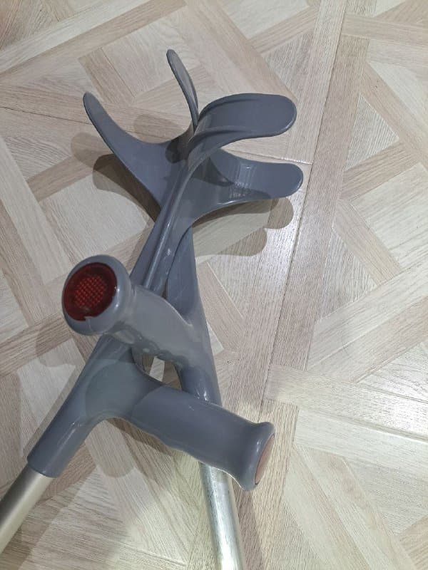 Подлокотные костыли для взрослых 2