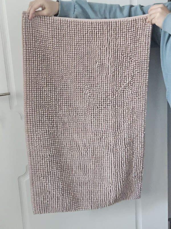 Ковёр в ванную светло-розовый 50x80 см