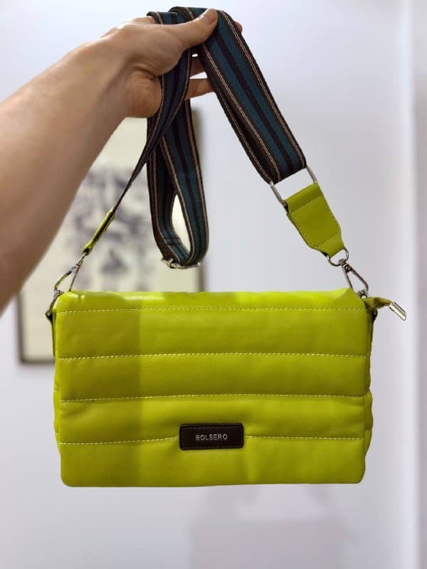 Голубая сумка, черная сумка, салатовая сумка 3