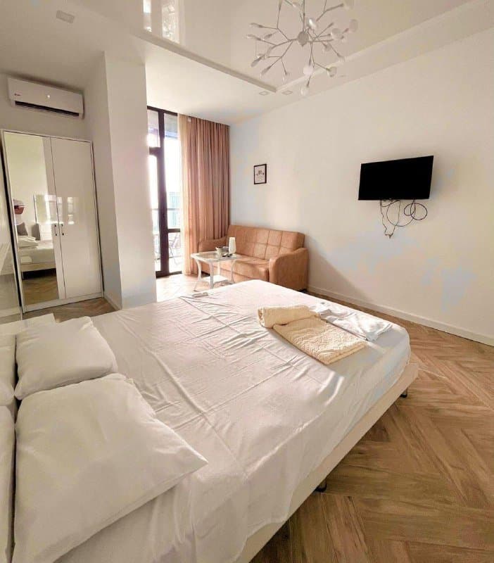 Аренда 1-комнатной квартиры в Батуми, 38 м² 2