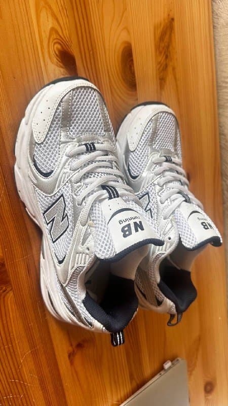 Кроссовки New Balance женские размер 255 см