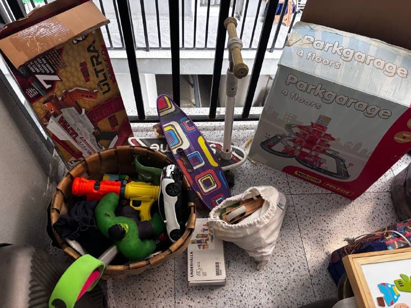 Игрушки для мальчика, парковка, конструкторы, железная дорога, самокат, скейт