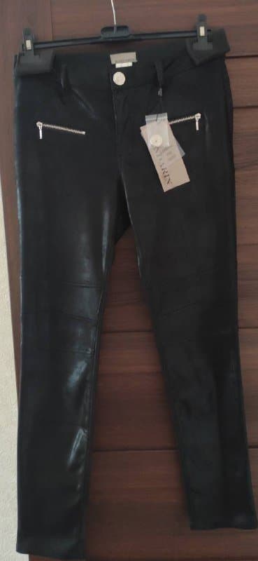 Женские штаны черные с лазерной пропиткой EUR 36-38, 44-46