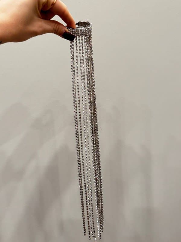 Заколка со стразами на ponytail