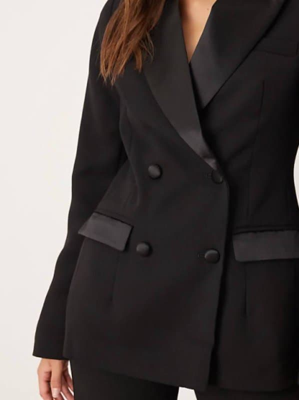 Черный костюм с брюками, размер 34 1