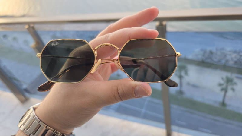 Часы Casio Edifice, кожаные туфли, очки Ray-Ban 7