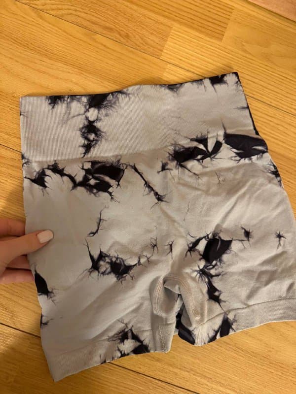 Базовые велосипедки шорты спортивные, тай дай, пуш-ап эффект