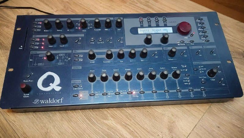 Синтезатор Waldorf Q Rack 1