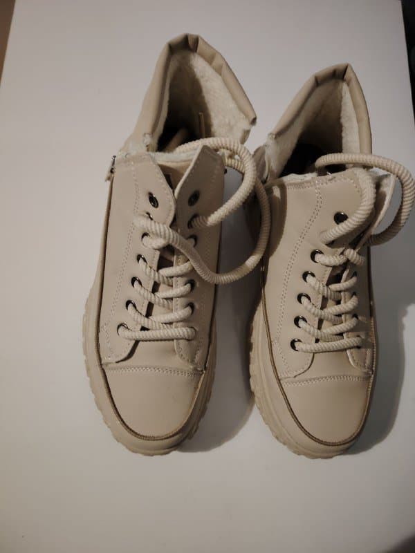 Комплект шапка и шарф Blumarine, высокие кроссовки ботинки размер 41 5