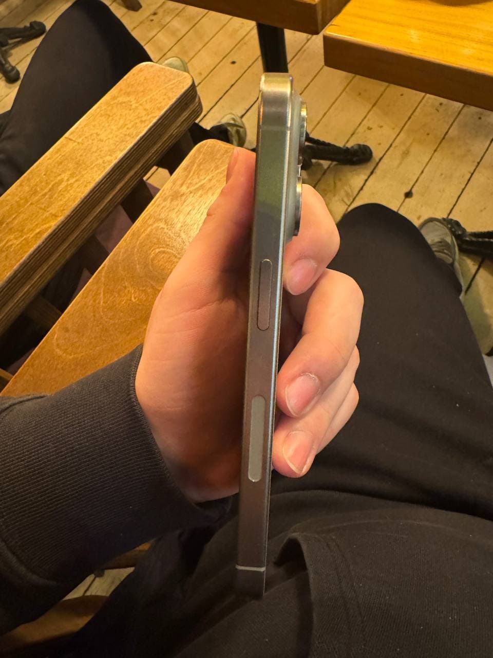 IPhone 15 pro 128gb 4