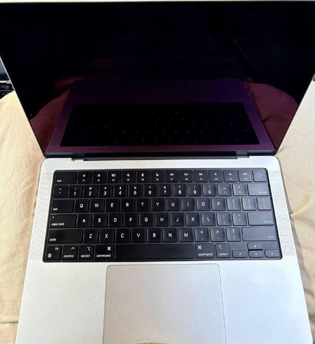 MacBook Pro 14” Apple M3 Pro 18GB 512GB Silver